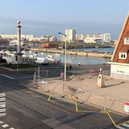 Chambres Privees Calais Ferry-Port-Place D'Armes Εξωτερικό φωτογραφία